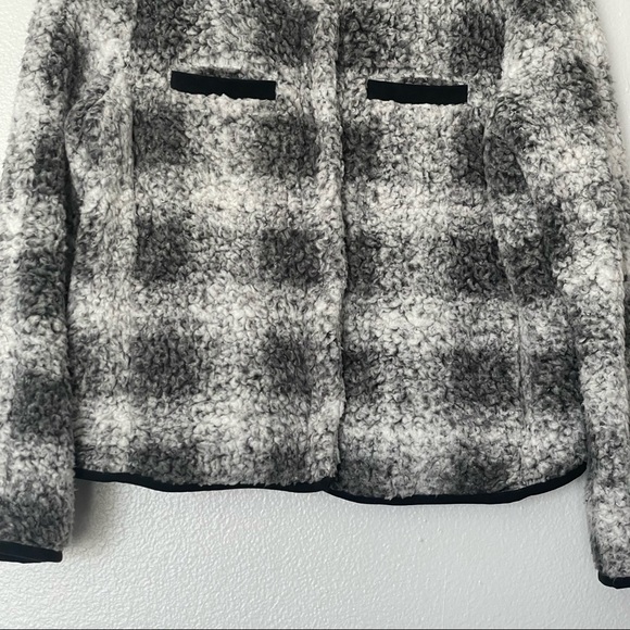 Dylan Cozy Plaid Sherpa Button Up Jacket Black/White Sold on Evereve Size XS - Picture 5 of 13